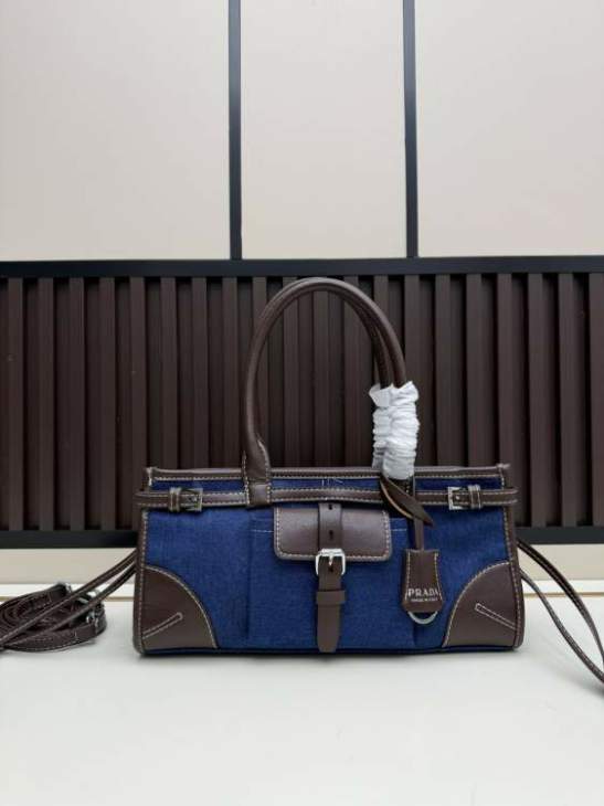 Picture of Prada Handbags _SKUfw226621995fw
